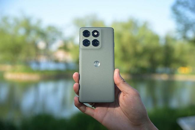 潮流个性与配置均在线：联想moto ed